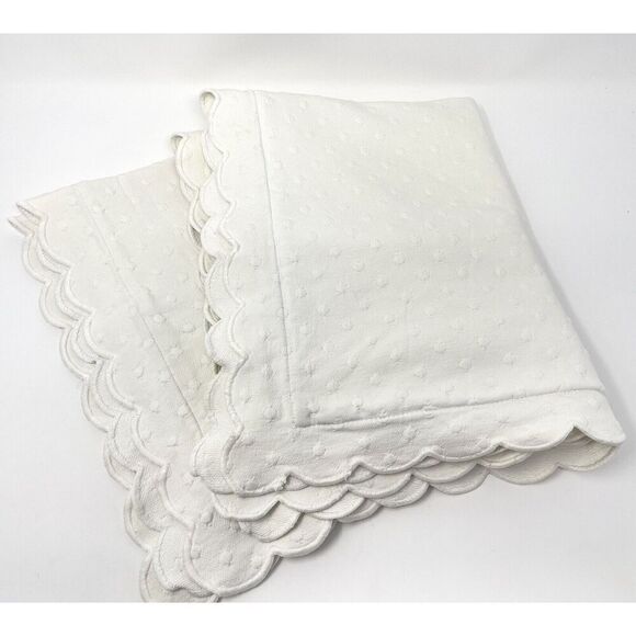 Pottery Barn Matelassé Standard White Dot Cotton Shams Scalloped Edge Set Of 2